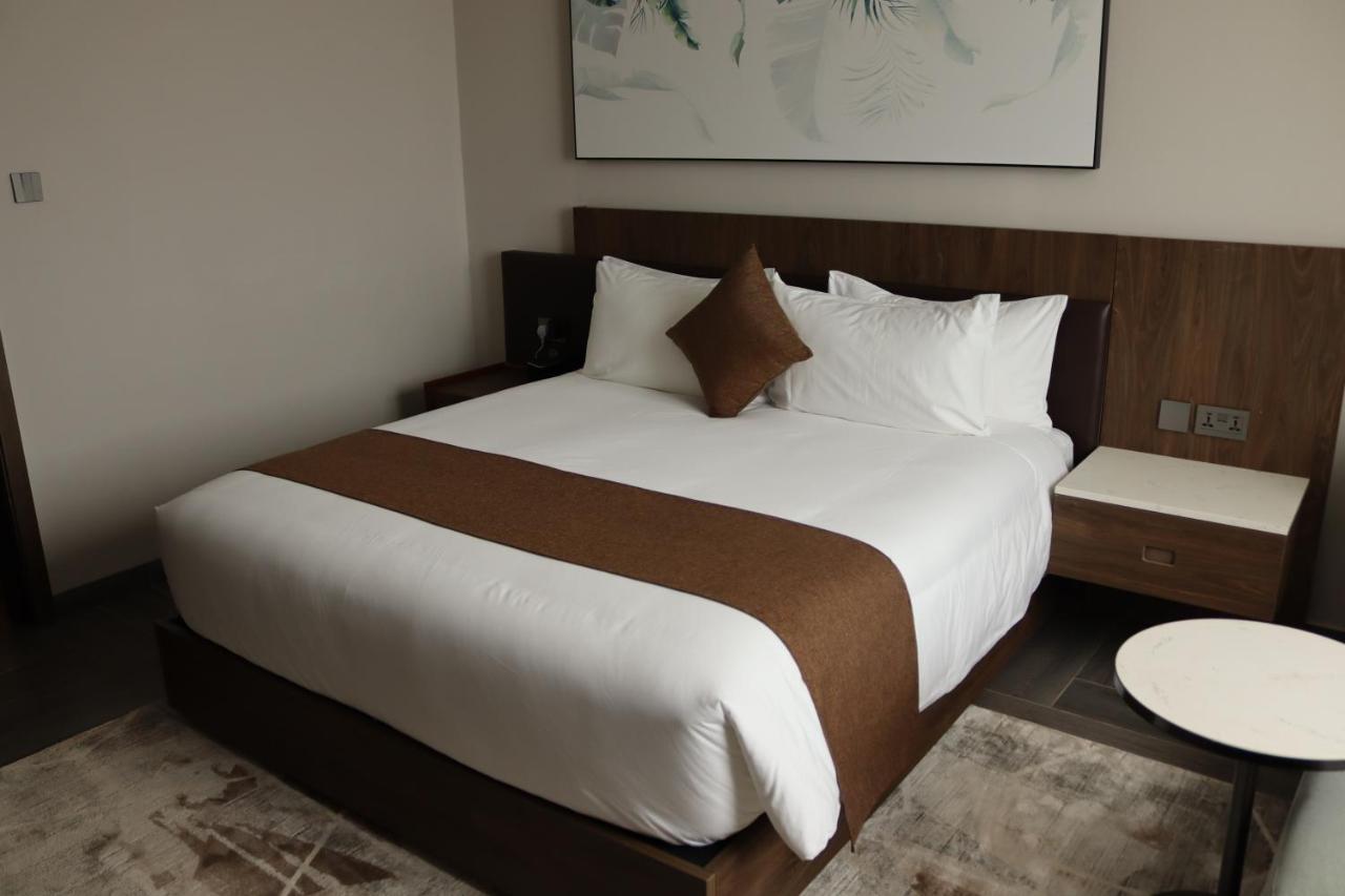 Zara Garden Hotel And Apartments Кампала Екстериор снимка