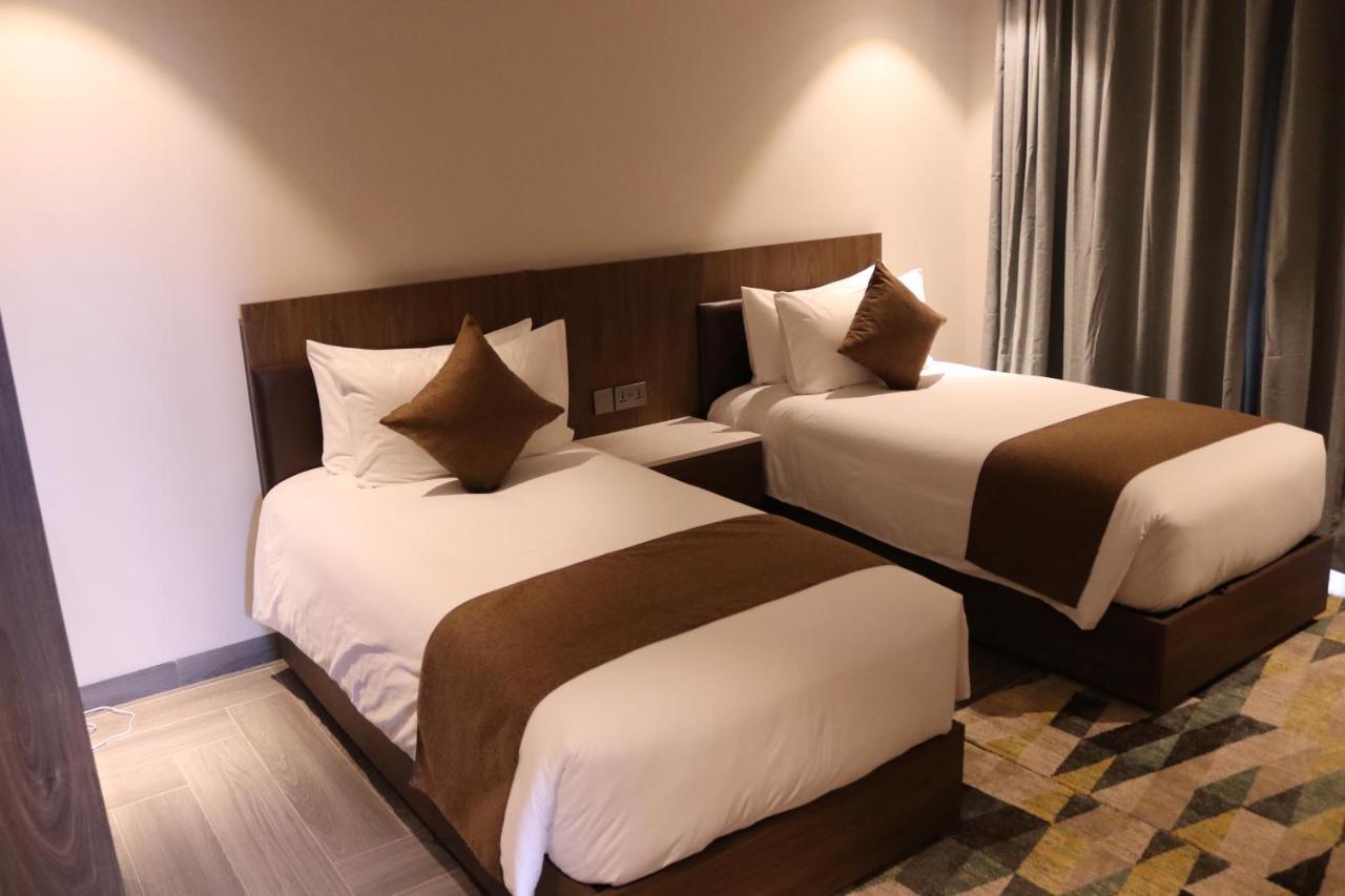 Zara Garden Hotel And Apartments Кампала Екстериор снимка