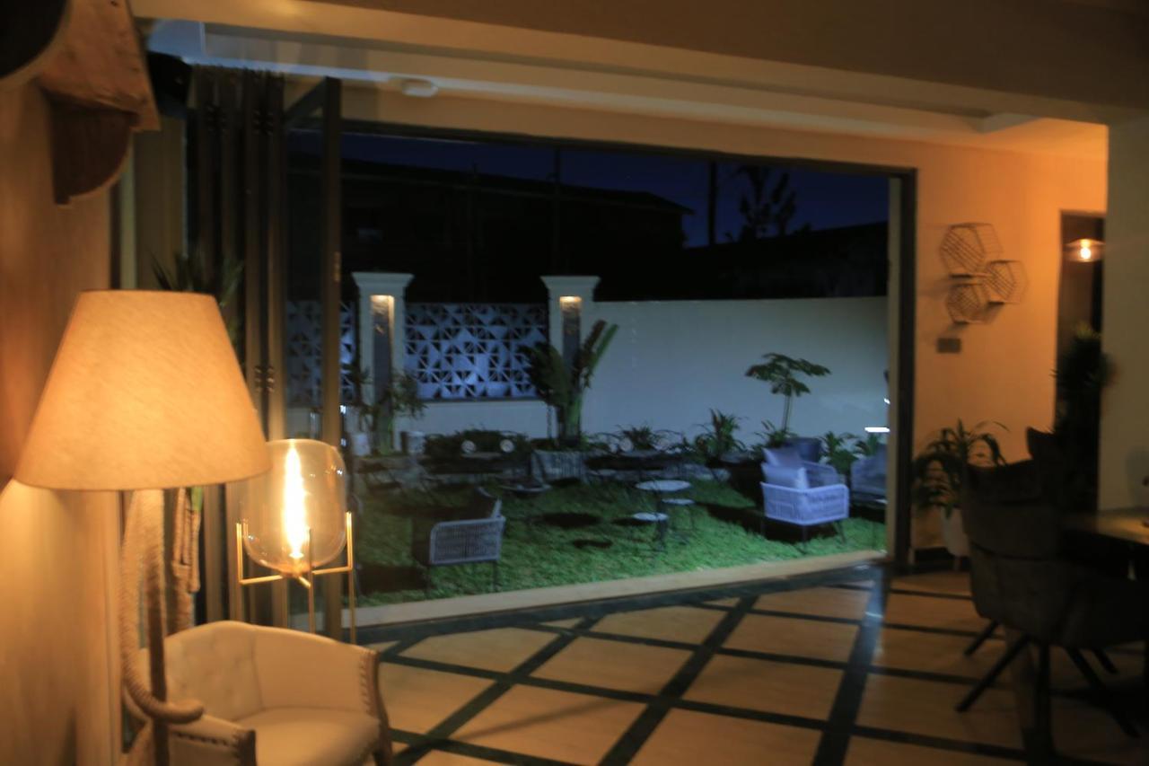 Zara Garden Hotel And Apartments Кампала Екстериор снимка