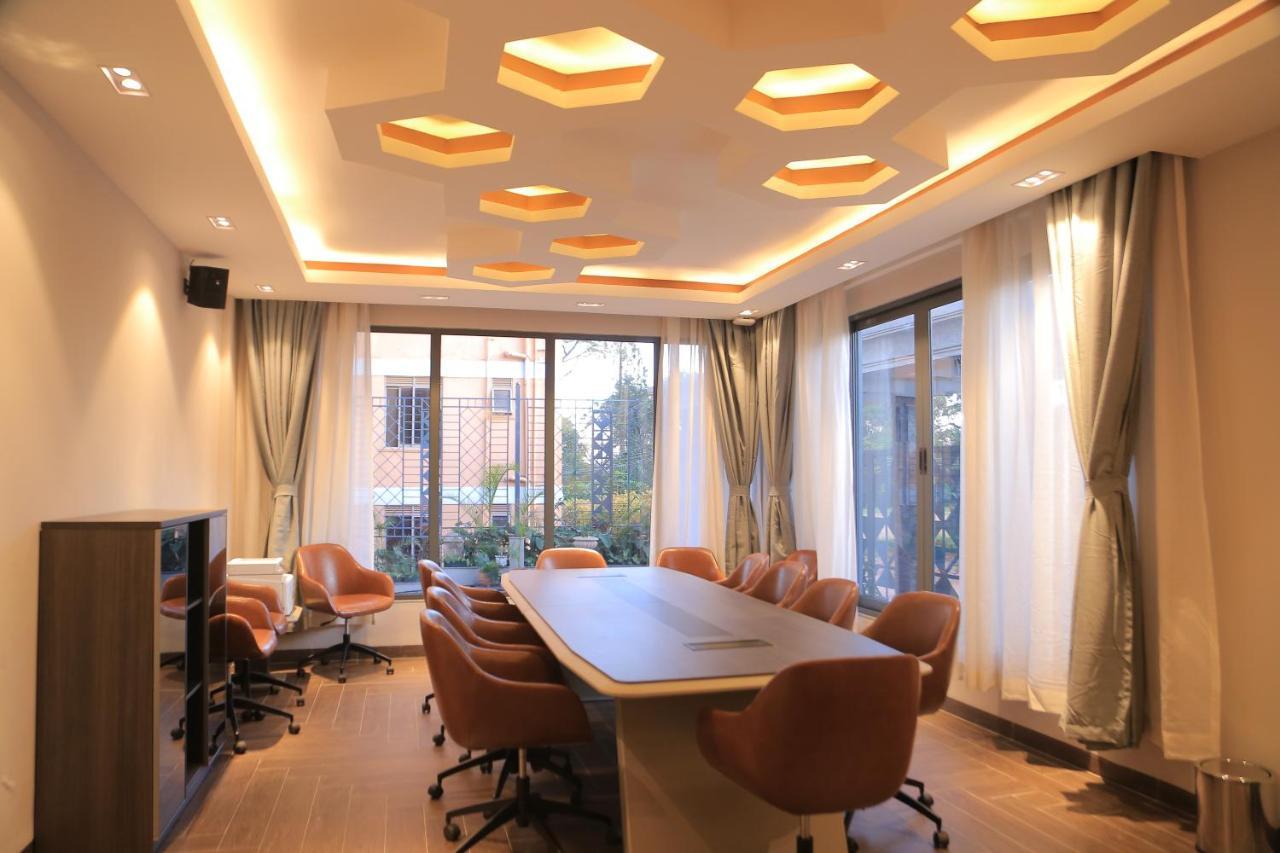 Zara Garden Hotel And Apartments Кампала Екстериор снимка