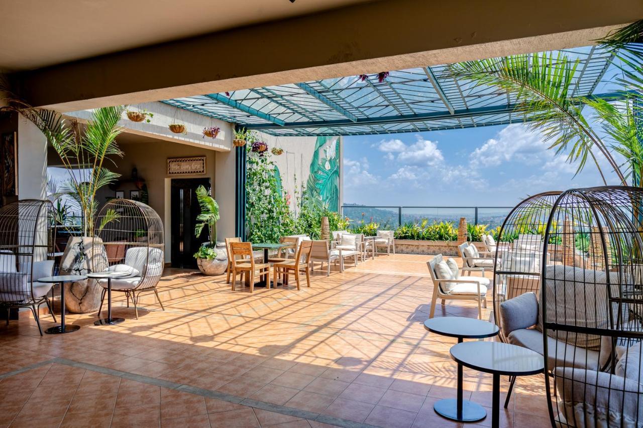 Zara Garden Hotel And Apartments Кампала Екстериор снимка
