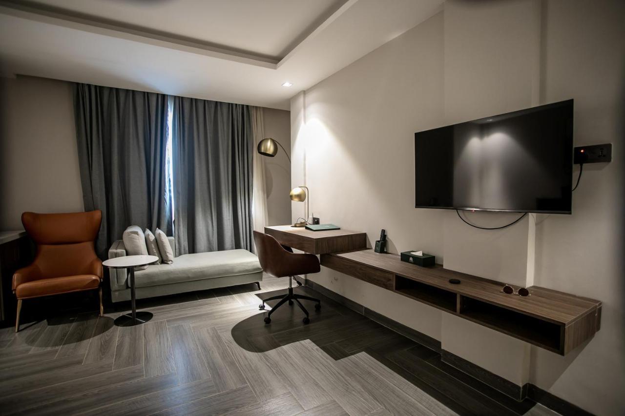 Zara Garden Hotel And Apartments Кампала Екстериор снимка