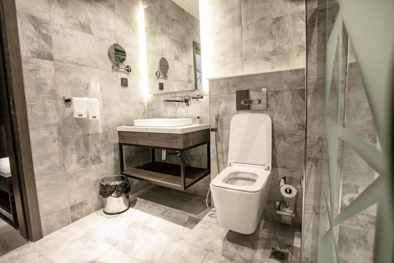 Zara Garden Hotel And Apartments Кампала Екстериор снимка